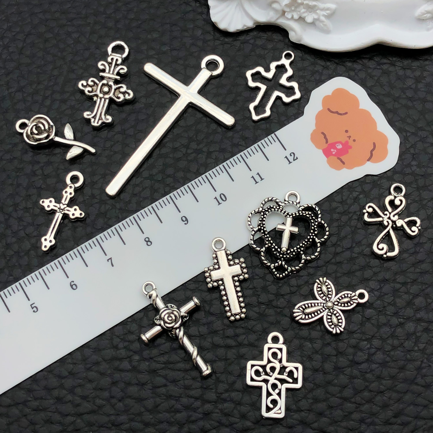 52pcs Assorted Cross Pendants  - مراجعة Jewelry Making Online وسعره